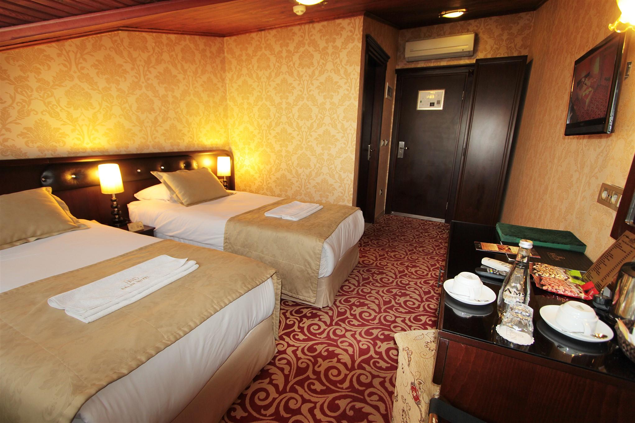 Balin Hotel - Special Category Istanboel Buitenkant foto